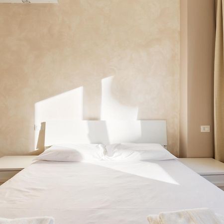 Niguarda Bright Apartment W/ Balcony ミラノ エクステリア 写真