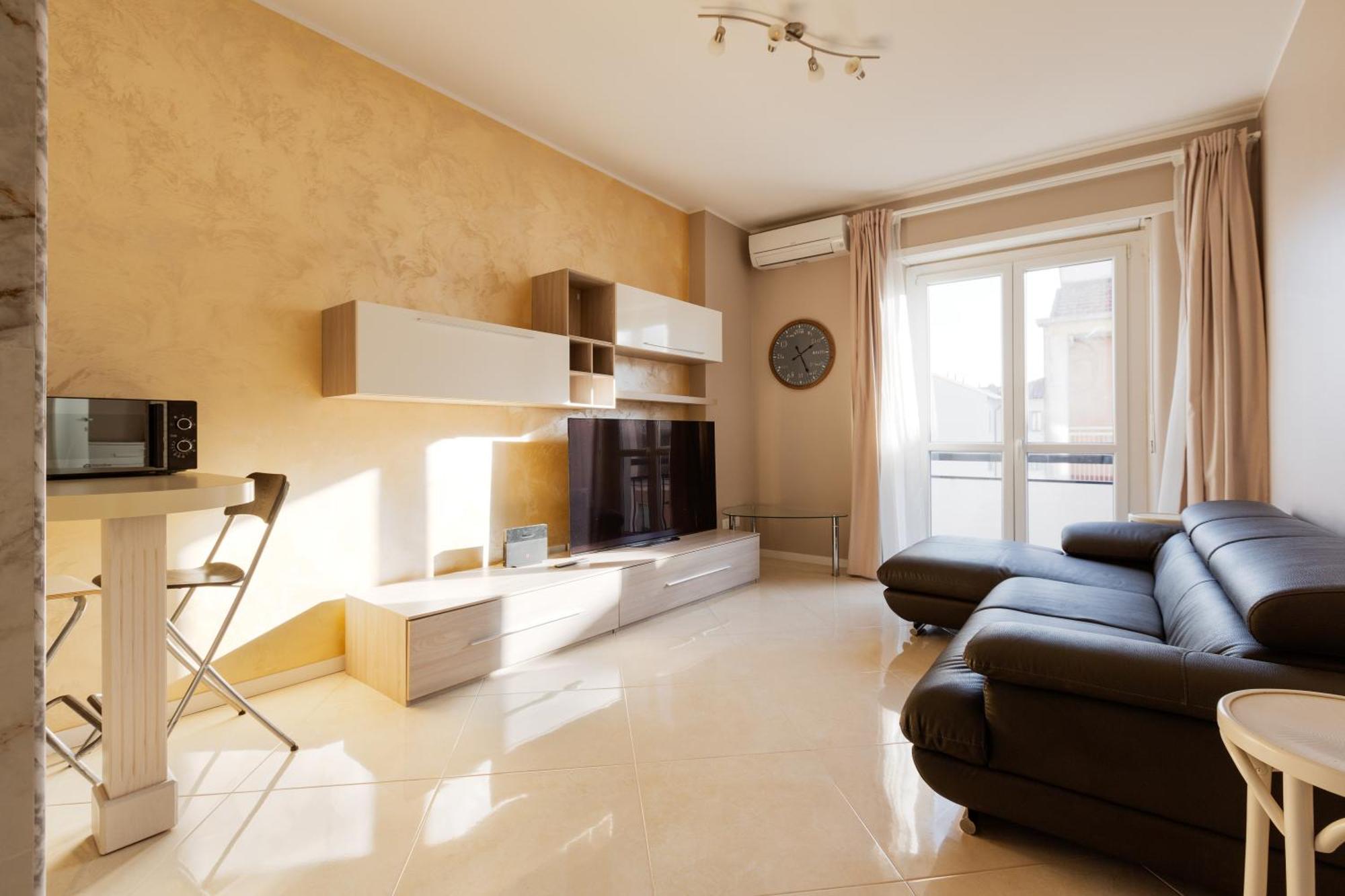 Niguarda Bright Apartment W/ Balcony ミラノ エクステリア 写真