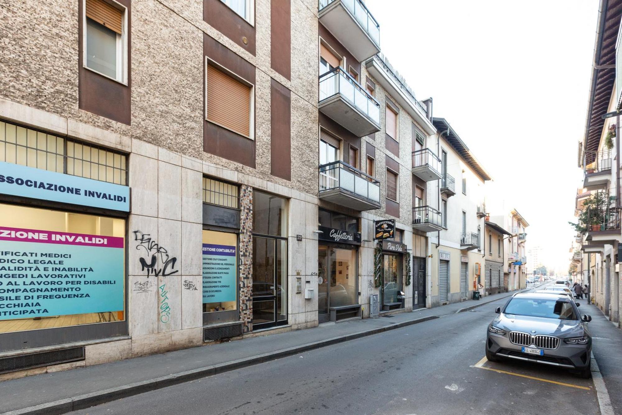 Niguarda Bright Apartment W/ Balcony ミラノ エクステリア 写真
