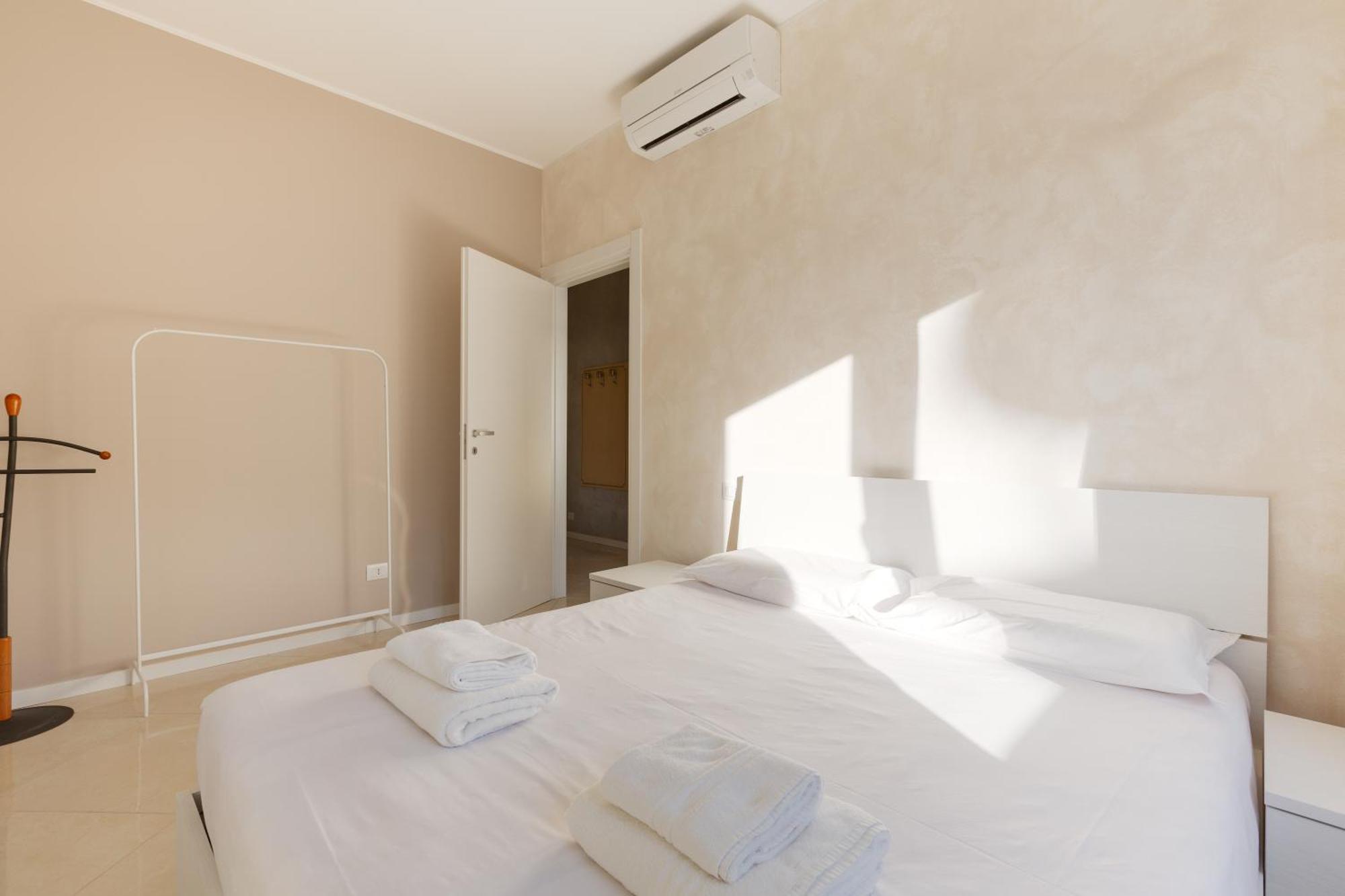 Niguarda Bright Apartment W/ Balcony ミラノ エクステリア 写真
