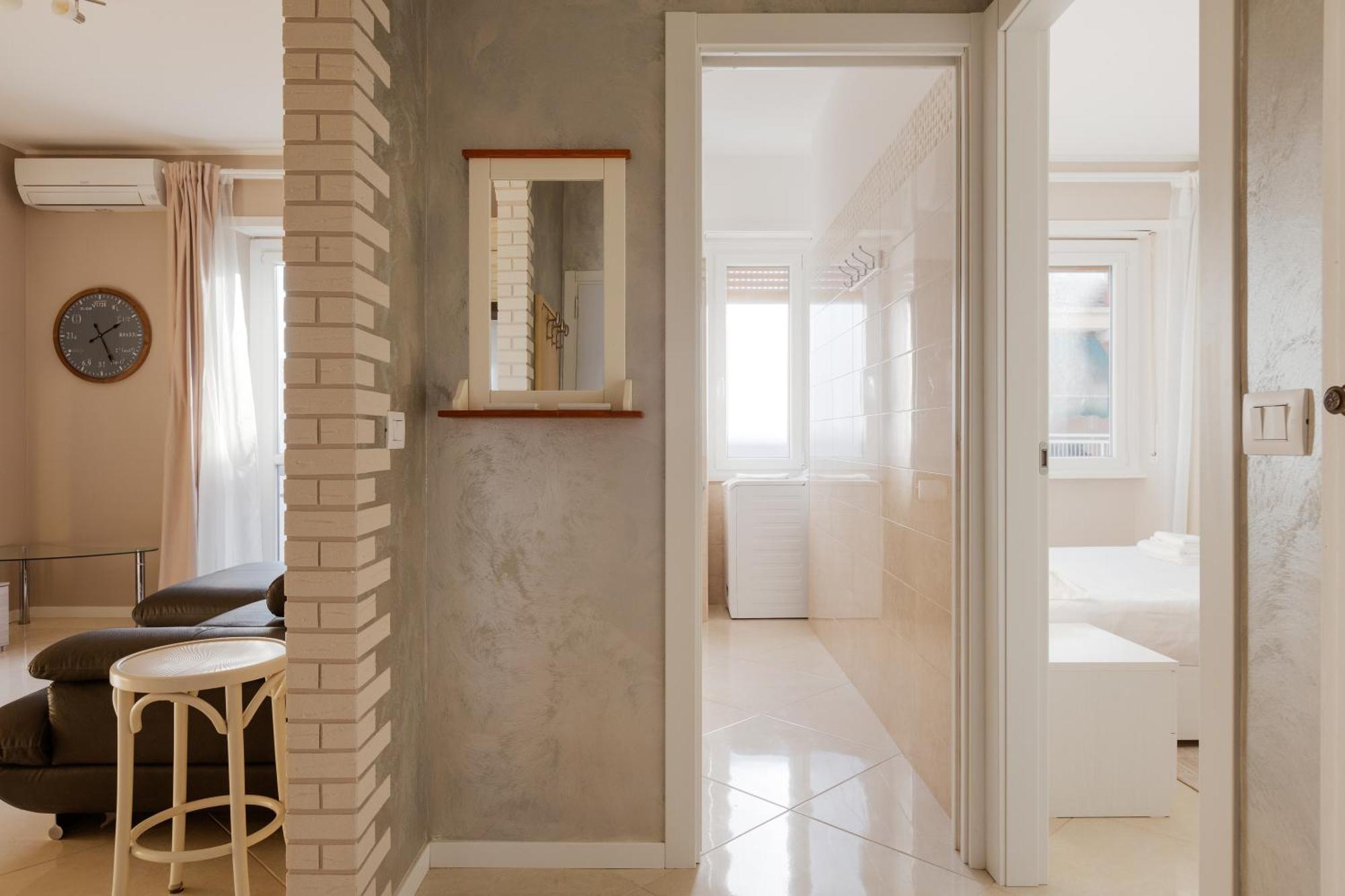 Niguarda Bright Apartment W/ Balcony ミラノ エクステリア 写真